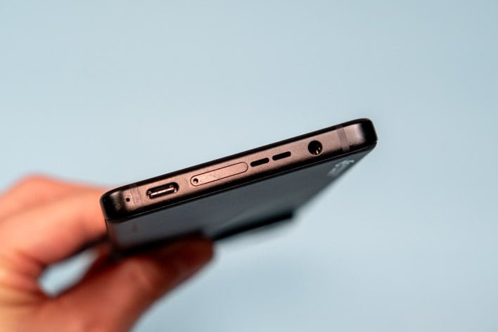 ASUS Reveals ROG Phone 8 With Snapdragon 8 Gen 3 Firepower And Refined ...